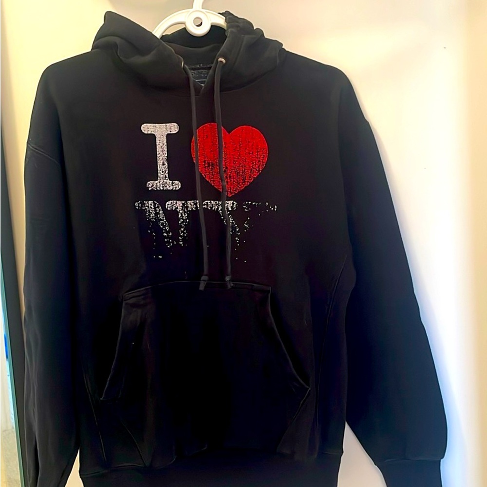 LIFE Apparel I NY Pullover Hoodie - Medium, 80% Cotton, Iconic Design
